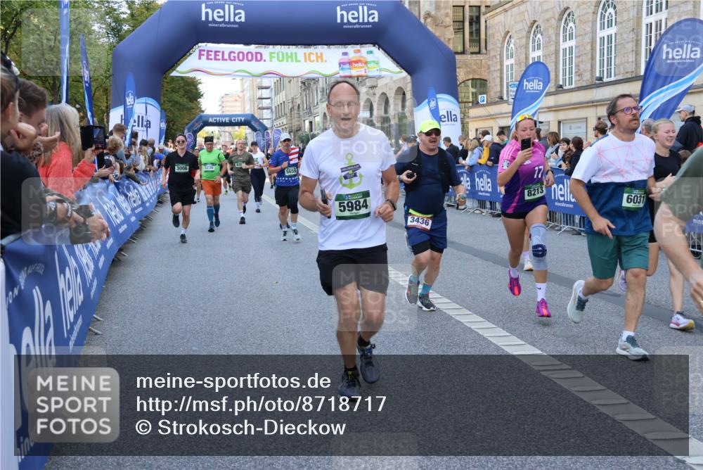 07.09.2025 - BARMER Alsterlauf Strokosch-Dieckow http://msf.ph/oto/8718717 07.09.2025 10:04:25 Ziel 2021, 2169, 2280, 2333, 2436, 2515, 2551, 2643, 2831, 2945, 3172, 3173, 3245, 3261, 3507, 3685, 3850, 3938, 3954, 4073, 4251, 4347, 4648, 4666, 4728, 4730, 4733, 4910, 4929, 5379, 5521, 5577, 5578, 5612, 5683, 5684, 5844, 6214, 6259, 6265, 6336, 8019, 8027, 8206, 8243 meine-sportfotos.de