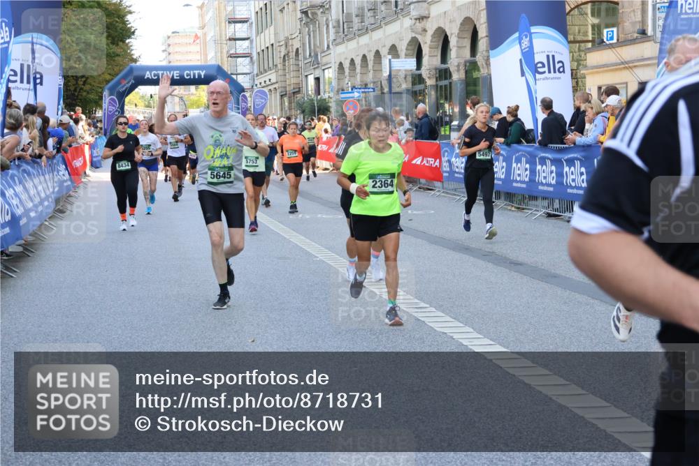 07.09.2025 - BARMER Alsterlauf Strokosch-Dieckow http://msf.ph/oto/8718731 07.09.2025 10:04:17 Ziel 2065, 2113, 2139, 2169, 2280, 2333, 2366, 2436, 2515, 2551, 2600, 2643, 2831, 2945, 2981, 3172, 3173, 3261, 3685, 3913, 3938, 3954, 3960, 4073, 4251, 4347, 4372, 4666, 4697, 4728, 4730, 4733, 4910, 5379, 5521, 5612, 5640, 5683, 5684, 5844, 6214, 6259, 6265, 6336, 8019, 8027, 8243, 8288 meine-sportfotos.de