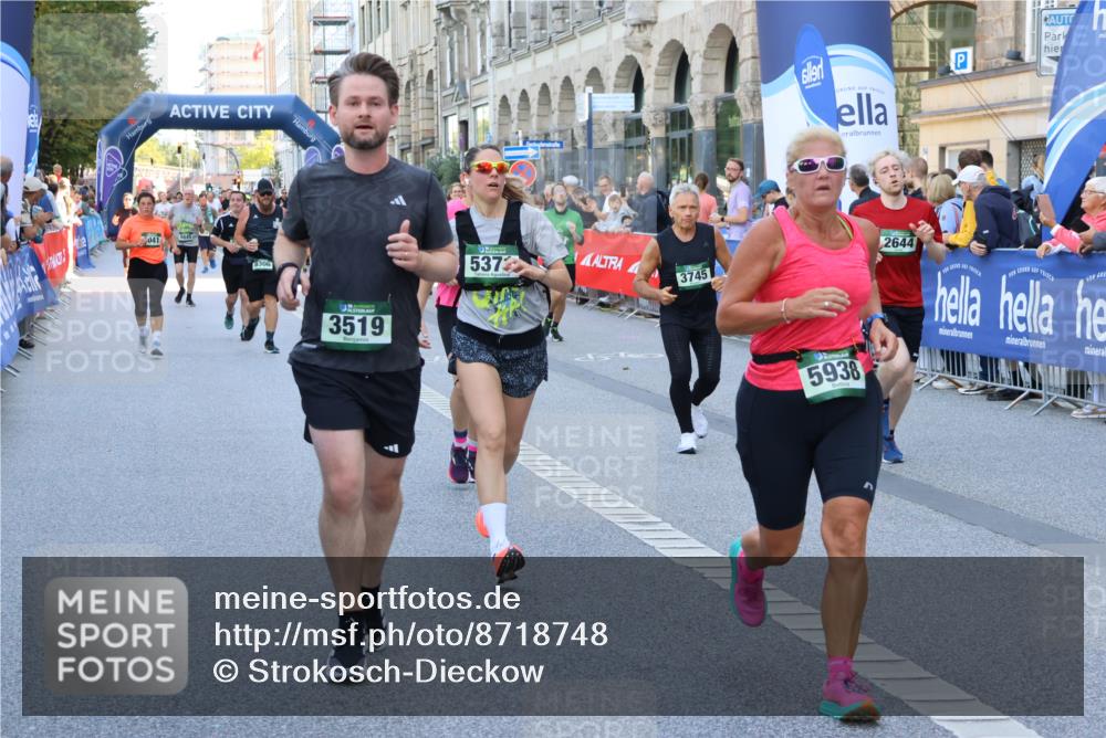 07.09.2025 - BARMER Alsterlauf Strokosch-Dieckow http://msf.ph/oto/8718748 07.09.2025 10:04:08 Ziel 2065, 2103, 2113, 2118, 2139, 2333, 2366, 2511, 2600, 2700, 2701, 2831, 2833, 2981, 3006, 3027, 3172, 3173, 3261, 3281, 3423, 3685, 3913, 3960, 4073, 4347, 4372, 4697, 4728, 4730, 4766, 4876, 4877, 4910, 5111, 5112, 5521, 5612, 5618, 5640, 5683, 5684, 5844, 5923, 6115, 8019, 8166, 8179, 8180, 8288, 8359, 8443 meine-sportfotos.de