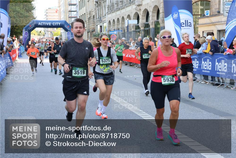 07.09.2025 - BARMER Alsterlauf Strokosch-Dieckow http://msf.ph/oto/8718750 07.09.2025 10:04:08 Ziel 2065, 2103, 2113, 2118, 2139, 2333, 2366, 2511, 2600, 2700, 2701, 2831, 2833, 2981, 3006, 3027, 3172, 3173, 3261, 3281, 3423, 3685, 3913, 3960, 4073, 4347, 4372, 4697, 4728, 4730, 4766, 4876, 4877, 4910, 5111, 5112, 5521, 5612, 5618, 5640, 5683, 5684, 5844, 5923, 6115, 8019, 8166, 8179, 8180, 8288, 8359, 8443 meine-sportfotos.de