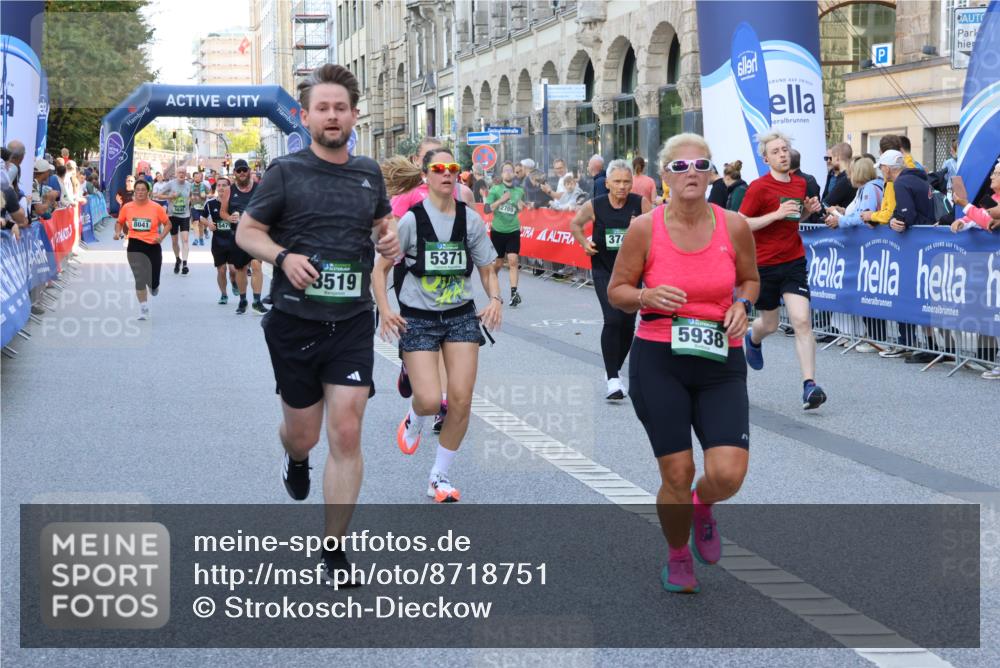 07.09.2025 - BARMER Alsterlauf Strokosch-Dieckow http://msf.ph/oto/8718751 07.09.2025 10:04:08 Ziel 2065, 2103, 2113, 2118, 2139, 2333, 2366, 2511, 2600, 2700, 2701, 2831, 2833, 2981, 3006, 3027, 3172, 3173, 3261, 3281, 3423, 3685, 3913, 3960, 4073, 4347, 4372, 4697, 4728, 4730, 4766, 4876, 4877, 4910, 5111, 5112, 5521, 5612, 5618, 5640, 5683, 5684, 5844, 5923, 6115, 8019, 8166, 8179, 8180, 8288, 8359, 8443 meine-sportfotos.de