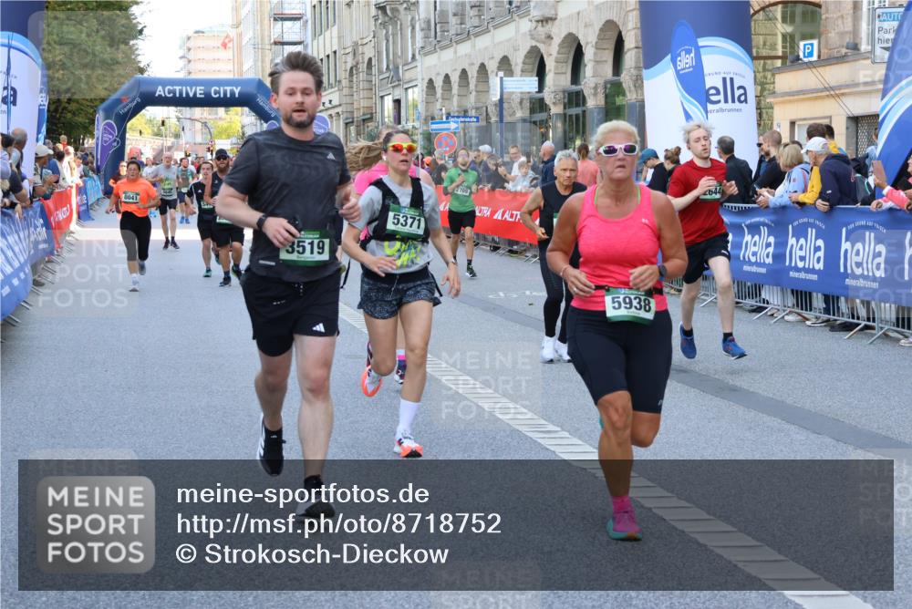 07.09.2025 - BARMER Alsterlauf Strokosch-Dieckow http://msf.ph/oto/8718752 07.09.2025 10:04:08 Ziel 2065, 2103, 2113, 2118, 2139, 2333, 2366, 2511, 2600, 2700, 2701, 2831, 2833, 2981, 3006, 3027, 3172, 3173, 3261, 3281, 3423, 3685, 3913, 3960, 4073, 4347, 4372, 4697, 4728, 4730, 4766, 4876, 4877, 4910, 5111, 5112, 5521, 5612, 5618, 5640, 5683, 5684, 5844, 5923, 6115, 8019, 8166, 8179, 8180, 8288, 8359, 8443 meine-sportfotos.de