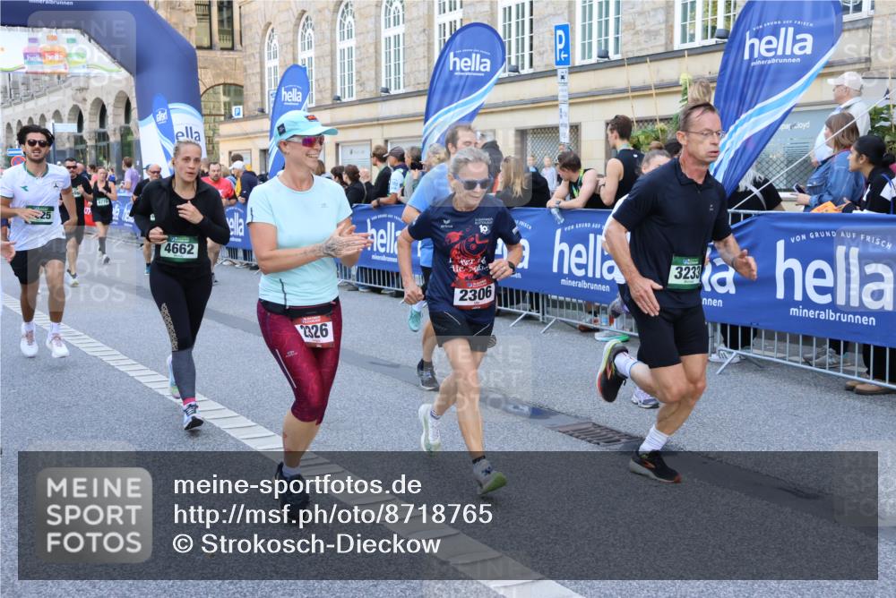 07.09.2025 - BARMER Alsterlauf Strokosch-Dieckow http://msf.ph/oto/8718765 07.09.2025 10:03:56 Ziel 2103, 2112, 2118, 2259, 2271, 2477, 2511, 2620, 2700, 2701, 2708, 2833, 2859, 2956, 2986, 3006, 3027, 3281, 3420, 3423, 3436, 3764, 3765, 3766, 4392, 4461, 4766, 4876, 4877, 5111, 5112, 5236, 5497, 5618, 5659, 5753, 5923, 5984, 6005, 6007, 6031, 6115, 6205, 6296, 8166, 8179, 8180, 8183, 8213, 8301, 8359, 8434, 8443 meine-sportfotos.de