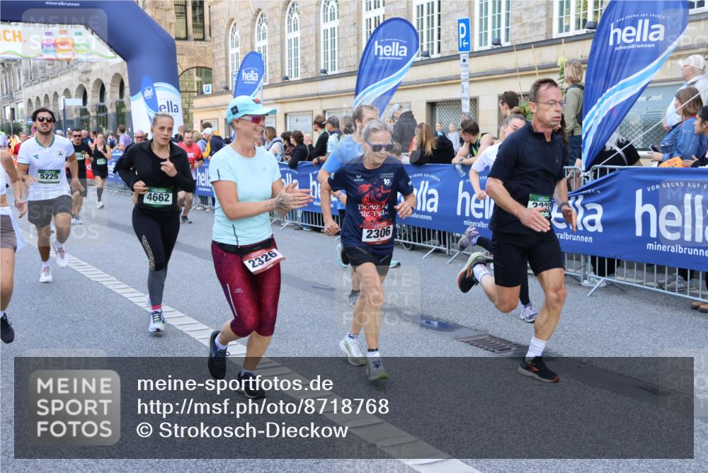 07.09.2025 - BARMER Alsterlauf Strokosch-Dieckow http://msf.ph/oto/8718768 07.09.2025 10:03:56 Ziel 2103, 2112, 2118, 2259, 2271, 2477, 2511, 2620, 2700, 2701, 2708, 2833, 2859, 2956, 2986, 3006, 3027, 3281, 3420, 3423, 3436, 3764, 3765, 3766, 4392, 4461, 4766, 4876, 4877, 5111, 5112, 5236, 5497, 5618, 5659, 5753, 5923, 5984, 6005, 6007, 6031, 6115, 6205, 6296, 8166, 8179, 8180, 8183, 8213, 8301, 8359, 8434, 8443 meine-sportfotos.de
