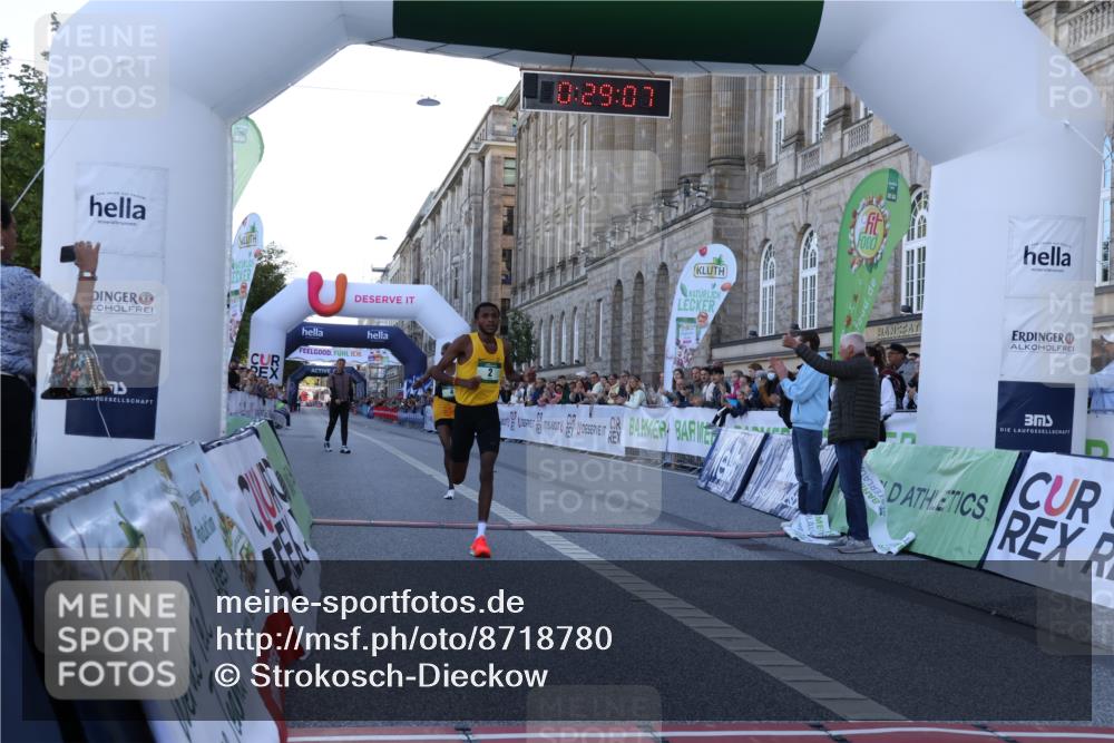 07.09.2025 - BARMER Alsterlauf Strokosch-Dieckow http://msf.ph/oto/8718780 07.09.2025 09:29:06 Ziel 2, 4 meine-sportfotos.de