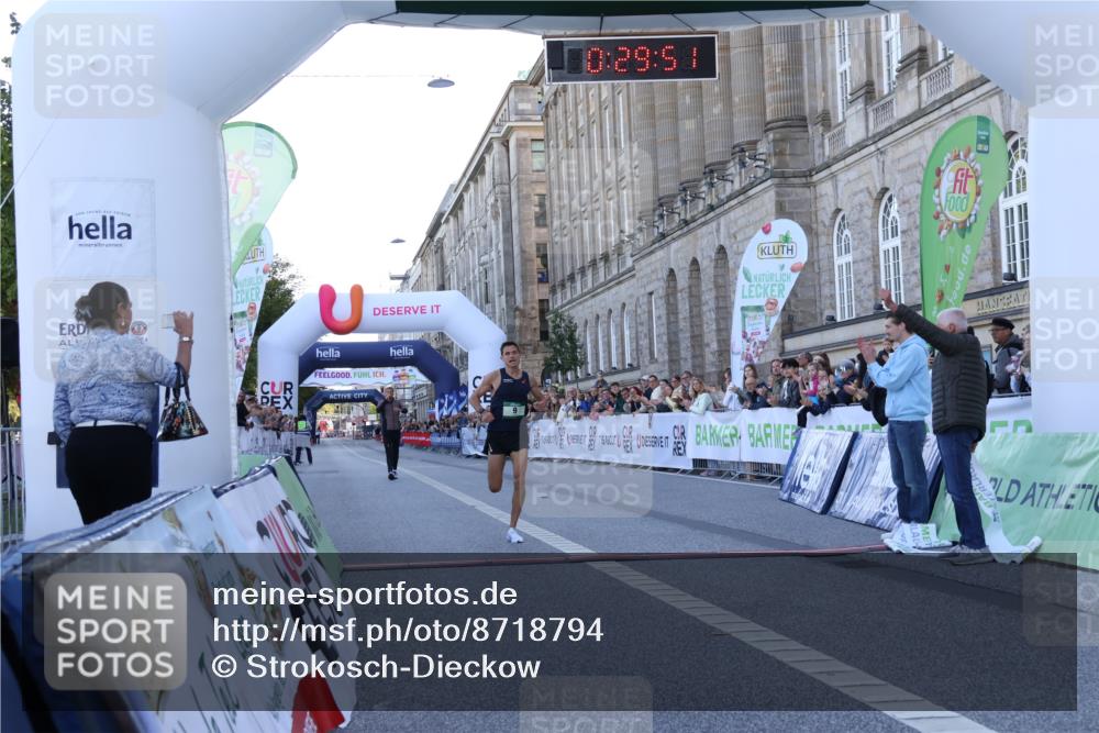 07.09.2025 - BARMER Alsterlauf Strokosch-Dieckow http://msf.ph/oto/8718794 07.09.2025 09:29:49 Ziel 9 meine-sportfotos.de