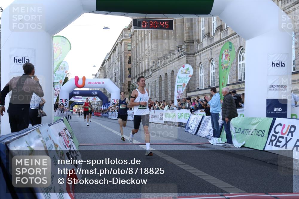 07.09.2025 - BARMER Alsterlauf Strokosch-Dieckow http://msf.ph/oto/8718825 07.09.2025 09:30:43 Ziel 6, 8, 15, 4969 meine-sportfotos.de
