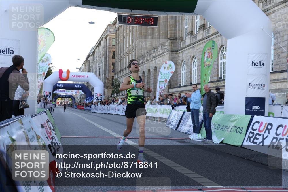 07.09.2025 - BARMER Alsterlauf Strokosch-Dieckow http://msf.ph/oto/8718841 07.09.2025 09:30:48 Ziel 6, 8, 15, 4969 meine-sportfotos.de