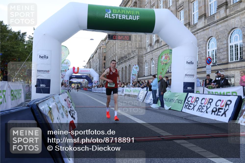 07.09.2025 - BARMER Alsterlauf Strokosch-Dieckow http://msf.ph/oto/8718891 07.09.2025 09:32:18 Ziel 17, 3947, 4370 meine-sportfotos.de