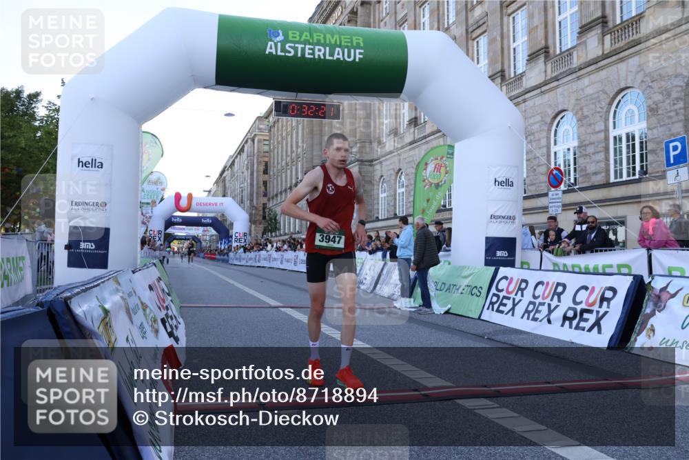 07.09.2025 - BARMER Alsterlauf Strokosch-Dieckow http://msf.ph/oto/8718894 07.09.2025 09:32:19 Ziel 17, 3947, 4370 meine-sportfotos.de
