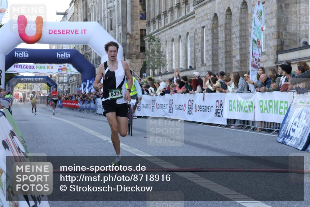 07.09.2025 - BARMER Alsterlauf Strokosch-Dieckow http://msf.ph/oto/8718916 07.09.2025 09:32:38 Ziel 8374 meine-sportfotos.de