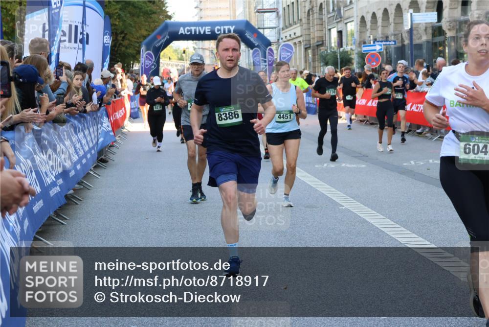 07.09.2025 - BARMER Alsterlauf Strokosch-Dieckow http://msf.ph/oto/8718917 07.09.2025 10:03:41 Ziel 2130, 2259, 2271, 2364, 2620, 2644, 2652, 2702, 2709, 2956, 3272, 3310, 3311, 3519, 3610, 3745, 3764, 3765, 3766, 3918, 3946, 4323, 4333, 4868, 4905, 5236, 5303, 5371, 5479, 5497, 5645, 5689, 5753, 5938, 5984, 6031, 6123, 6205, 6279, 8041, 8306, 8434 meine-sportfotos.de