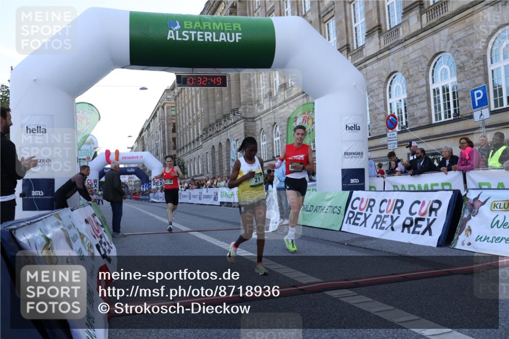 07.09.2025 - BARMER Alsterlauf Strokosch-Dieckow http://msf.ph/oto/8718936 07.09.2025 09:32:48 Ziel 21, 4118, 8354 meine-sportfotos.de
