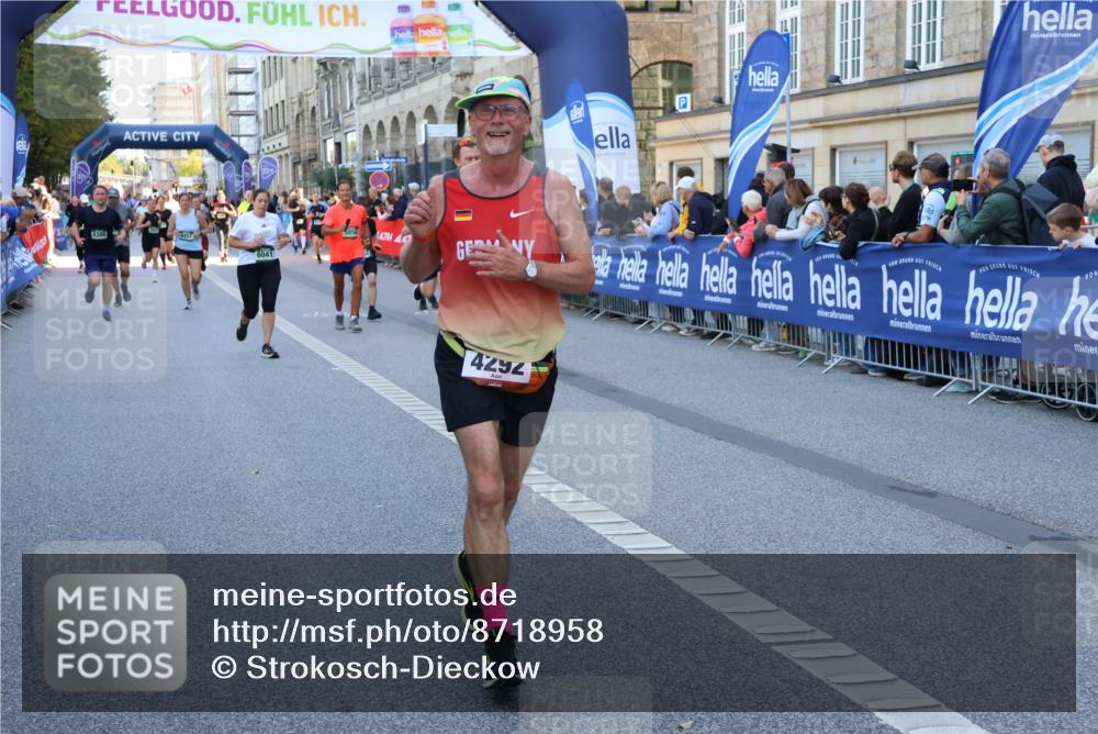 07.09.2025 - BARMER Alsterlauf Strokosch-Dieckow http://msf.ph/oto/8718958 07.09.2025 10:03:38 Ziel 2130, 2271, 2364, 2644, 2652, 2702, 2709, 2956, 3010, 3272, 3288, 3310, 3311, 3352, 3519, 3610, 3719, 3745, 3918, 3946, 4074, 4323, 4333, 4822, 4868, 4905, 5303, 5371, 5479, 5645, 5689, 5753, 5938, 6031, 6123, 6279, 8041, 8306, 8434 meine-sportfotos.de