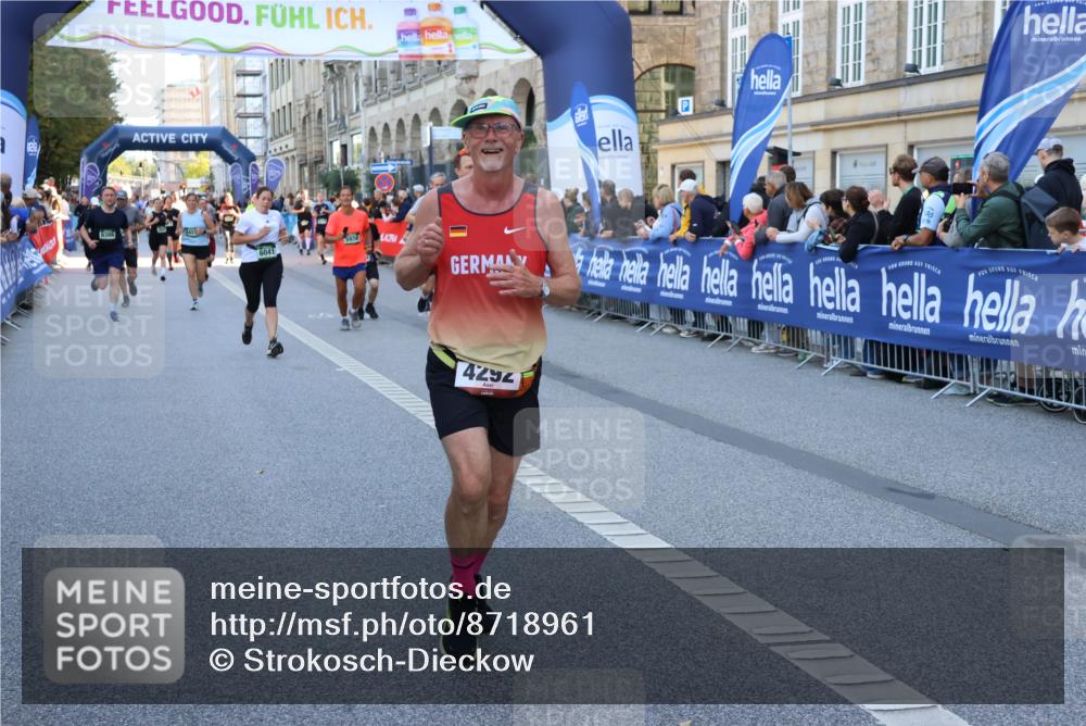 07.09.2025 - BARMER Alsterlauf Strokosch-Dieckow http://msf.ph/oto/8718961 07.09.2025 10:03:38 Ziel 2130, 2271, 2364, 2644, 2652, 2702, 2709, 2956, 3010, 3272, 3288, 3310, 3311, 3352, 3519, 3610, 3719, 3745, 3918, 3946, 4074, 4323, 4333, 4822, 4868, 4905, 5303, 5371, 5479, 5645, 5689, 5753, 5938, 6031, 6123, 6279, 8041, 8306, 8434 meine-sportfotos.de