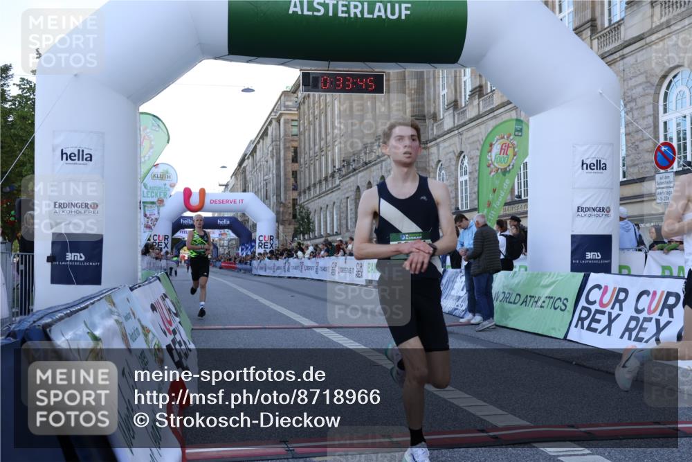 07.09.2025 - BARMER Alsterlauf Strokosch-Dieckow http://msf.ph/oto/8718966 07.09.2025 09:33:44 Ziel 11, 3083, 4961 meine-sportfotos.de
