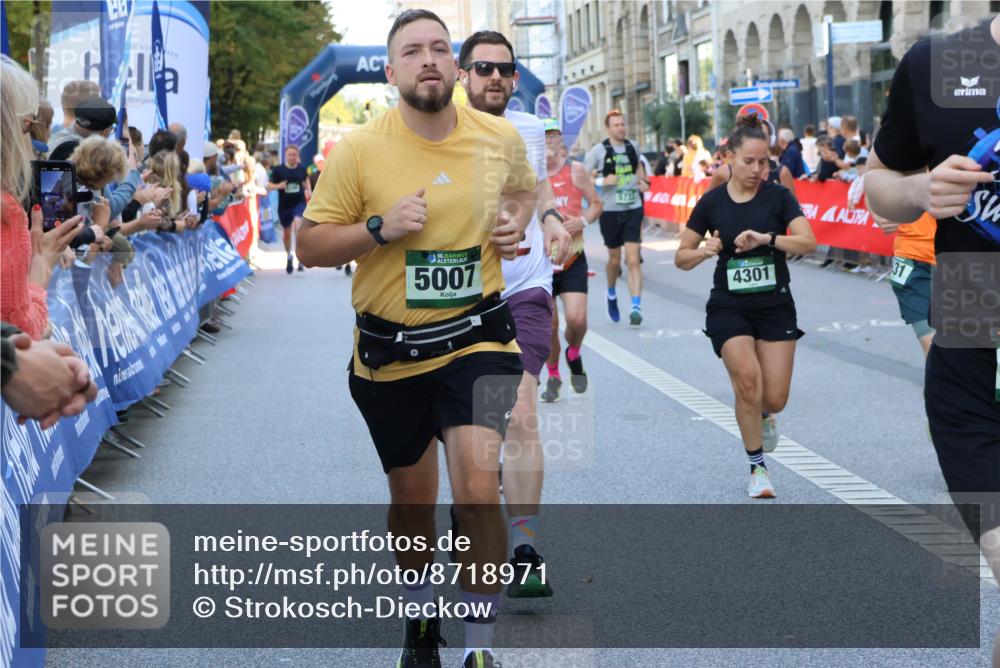 07.09.2025 - BARMER Alsterlauf Strokosch-Dieckow http://msf.ph/oto/8718971 07.09.2025 10:03:34 Ziel 2045, 2130, 2364, 2644, 2652, 2709, 3010, 3272, 3288, 3310, 3311, 3352, 3519, 3610, 3719, 3745, 3832, 3918, 3946, 4074, 4117, 4323, 4333, 4779, 4822, 4868, 4905, 5162, 5225, 5303, 5320, 5371, 5479, 5645, 5689, 5800, 5938, 6002, 6123, 6153, 6279, 8041, 8306 meine-sportfotos.de