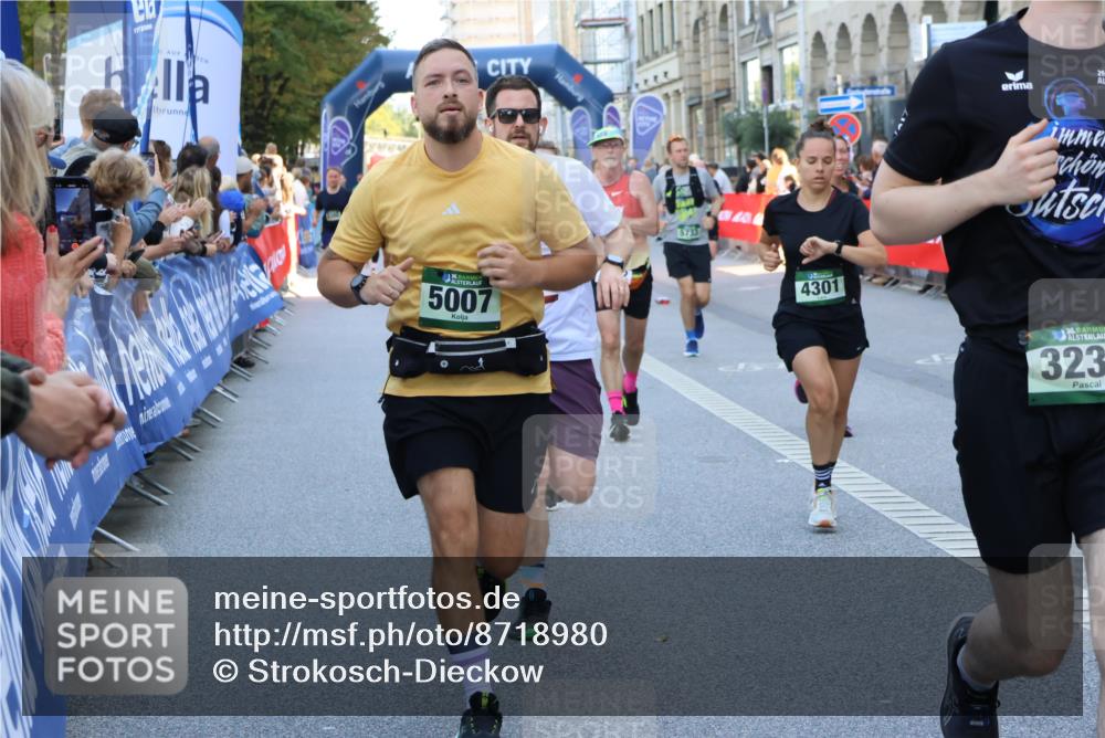 07.09.2025 - BARMER Alsterlauf Strokosch-Dieckow http://msf.ph/oto/8718980 07.09.2025 10:03:34 Ziel 2045, 2130, 2364, 2644, 2652, 2709, 3010, 3272, 3288, 3310, 3311, 3352, 3519, 3610, 3719, 3745, 3832, 3918, 3946, 4074, 4117, 4323, 4333, 4779, 4822, 4868, 4905, 5162, 5225, 5303, 5320, 5371, 5479, 5645, 5689, 5800, 5938, 6002, 6123, 6153, 6279, 8041, 8306 meine-sportfotos.de