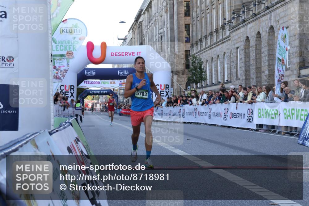 07.09.2025 - BARMER Alsterlauf Strokosch-Dieckow http://msf.ph/oto/8718981 07.09.2025 09:33:57 Ziel 22, 5783, 8199 meine-sportfotos.de