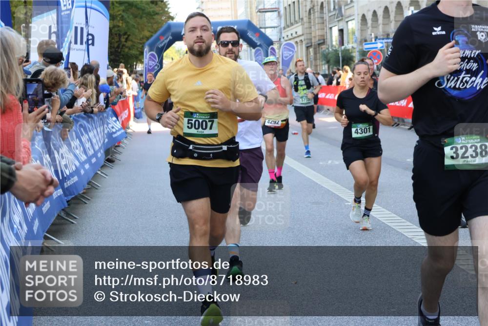 07.09.2025 - BARMER Alsterlauf Strokosch-Dieckow http://msf.ph/oto/8718983 07.09.2025 10:03:34 Ziel 2045, 2130, 2364, 2644, 2652, 2709, 3010, 3272, 3288, 3310, 3311, 3352, 3519, 3610, 3719, 3745, 3832, 3918, 3946, 4074, 4117, 4323, 4333, 4779, 4822, 4868, 4905, 5162, 5225, 5303, 5320, 5371, 5479, 5645, 5689, 5800, 5938, 6002, 6123, 6153, 6279, 8041, 8306 meine-sportfotos.de