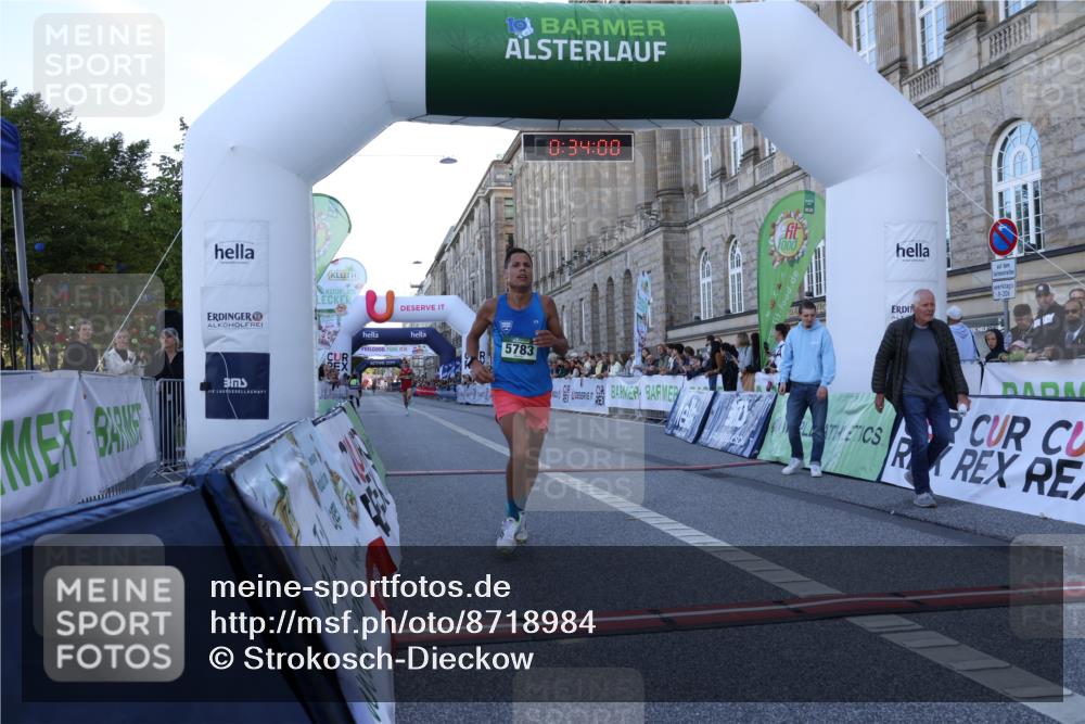 07.09.2025 - BARMER Alsterlauf Strokosch-Dieckow http://msf.ph/oto/8718984 07.09.2025 09:33:58 Ziel 22, 5783, 8199 meine-sportfotos.de