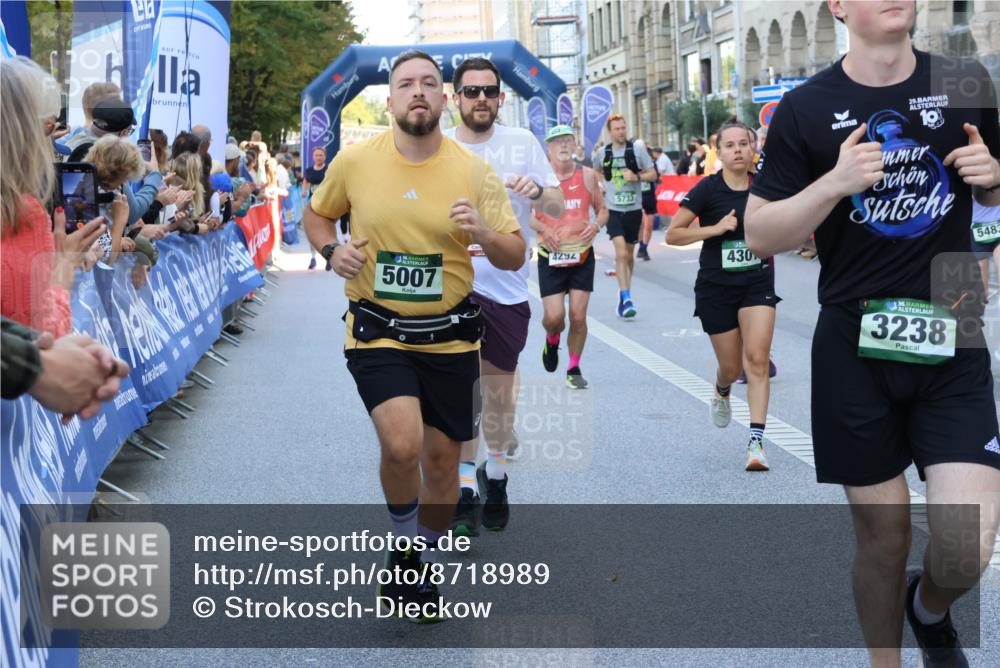 07.09.2025 - BARMER Alsterlauf Strokosch-Dieckow http://msf.ph/oto/8718989 07.09.2025 10:03:33 Ziel 2045, 2046, 2130, 2364, 2370, 2371, 2644, 2652, 3010, 3233, 3272, 3288, 3310, 3311, 3352, 3519, 3610, 3719, 3745, 3832, 3946, 4074, 4117, 4323, 4333, 4779, 4822, 4868, 4905, 5162, 5225, 5303, 5320, 5371, 5479, 5645, 5689, 5800, 5938, 6002, 6123, 6153, 6279, 8041, 8306 meine-sportfotos.de