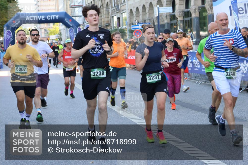 07.09.2025 - BARMER Alsterlauf Strokosch-Dieckow http://msf.ph/oto/8718999 07.09.2025 10:03:32 Ziel 2045, 2046, 2107, 2130, 2364, 2370, 2371, 2644, 2652, 3010, 3233, 3272, 3288, 3310, 3311, 3352, 3519, 3610, 3719, 3745, 3832, 4074, 4117, 4323, 4333, 4779, 4822, 4868, 4905, 5162, 5225, 5320, 5371, 5479, 5689, 5800, 5938, 6002, 6123, 6153, 6279, 8041, 8306 meine-sportfotos.de