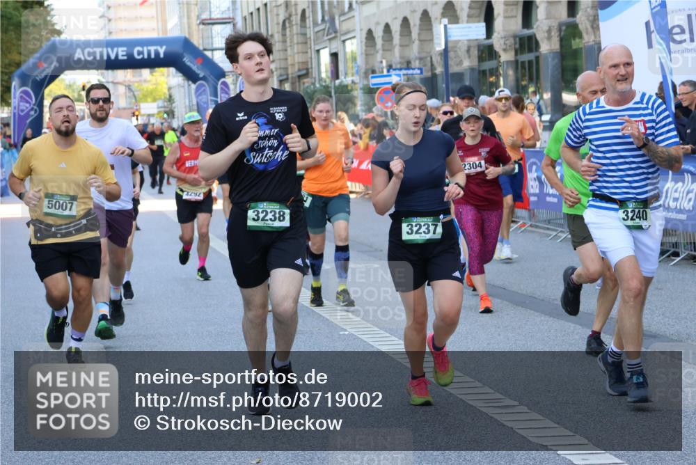 07.09.2025 - BARMER Alsterlauf Strokosch-Dieckow http://msf.ph/oto/8719002 07.09.2025 10:03:32 Ziel 2045, 2046, 2107, 2130, 2364, 2370, 2371, 2644, 2652, 3010, 3233, 3272, 3288, 3310, 3311, 3352, 3519, 3610, 3719, 3745, 3832, 4074, 4117, 4323, 4333, 4779, 4822, 4868, 4905, 5162, 5225, 5320, 5371, 5479, 5689, 5800, 5938, 6002, 6123, 6153, 6279, 8041, 8306 meine-sportfotos.de