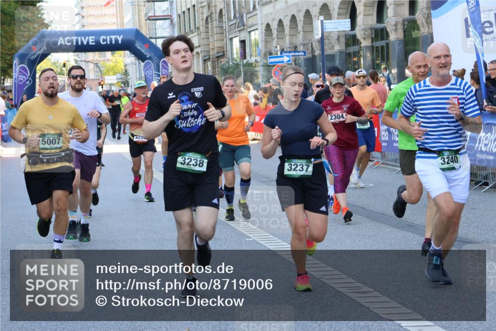 07.09.2025 - BARMER Alsterlauf Strokosch-Dieckow http://msf.ph/oto/8719006 07.09.2025 10:03:32 Ziel 2045, 2046, 2107, 2130, 2364, 2370, 2371, 2644, 2652, 3010, 3233, 3272, 3288, 3310, 3311, 3352, 3519, 3610, 3719, 3745, 3832, 4074, 4117, 4323, 4333, 4779, 4822, 4868, 4905, 5162, 5225, 5320, 5371, 5479, 5689, 5800, 5938, 6002, 6123, 6153, 6279, 8041, 8306 meine-sportfotos.de