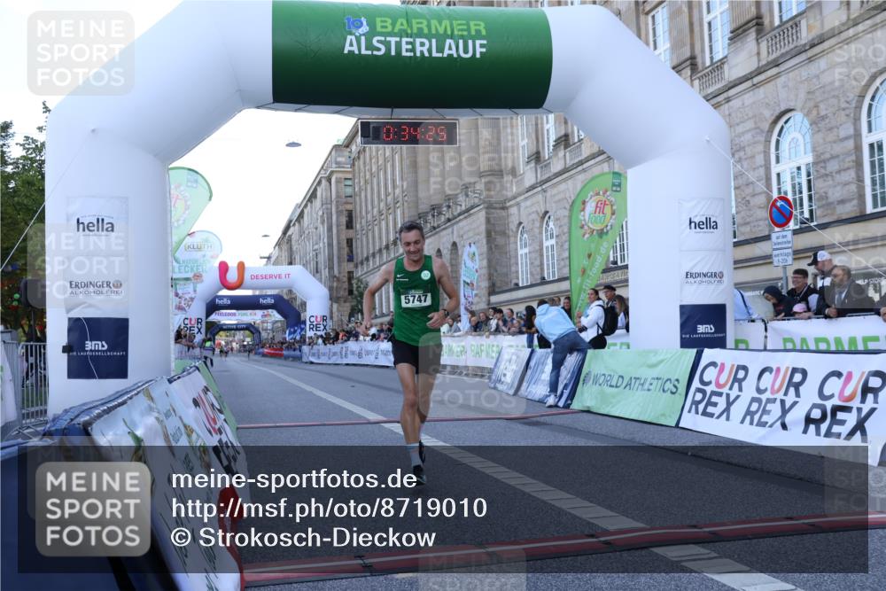 07.09.2025 - BARMER Alsterlauf Strokosch-Dieckow http://msf.ph/oto/8719010 07.09.2025 09:34:24 Ziel 5747 meine-sportfotos.de