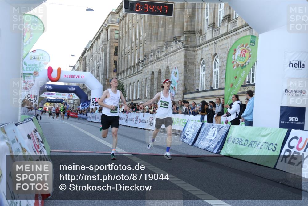 07.09.2025 - BARMER Alsterlauf Strokosch-Dieckow http://msf.ph/oto/8719044 07.09.2025 09:34:45 Ziel 14, 4286, 5396, 5826 meine-sportfotos.de