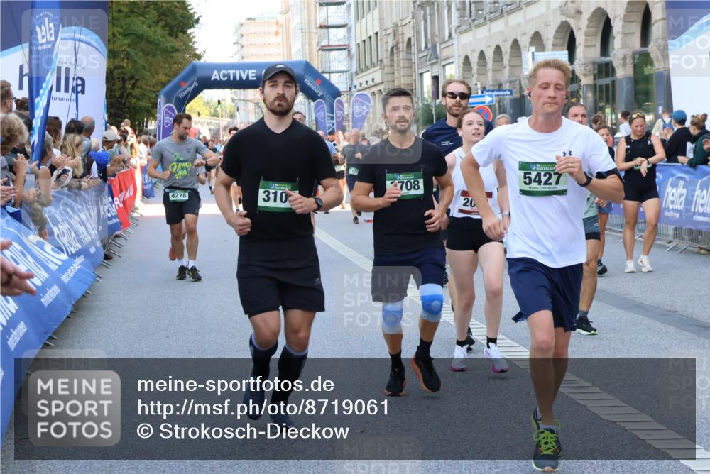07.09.2025 - BARMER Alsterlauf Strokosch-Dieckow http://msf.ph/oto/8719061 07.09.2025 10:03:22 Ziel 2045, 2046, 2107, 2306, 2326, 2370, 2371, 2455, 2459, 2506, 3010, 3073, 3095, 3104, 3233, 3288, 3352, 3719, 3809, 3832, 3941, 3962, 3978, 4074, 4117, 4662, 4779, 4822, 4905, 5039, 5162, 5225, 5320, 5554, 5695, 5736, 5771, 5800, 6002, 6153, 6279, 6280, 8160, 8172, 8177, 8216, 8386 meine-sportfotos.de