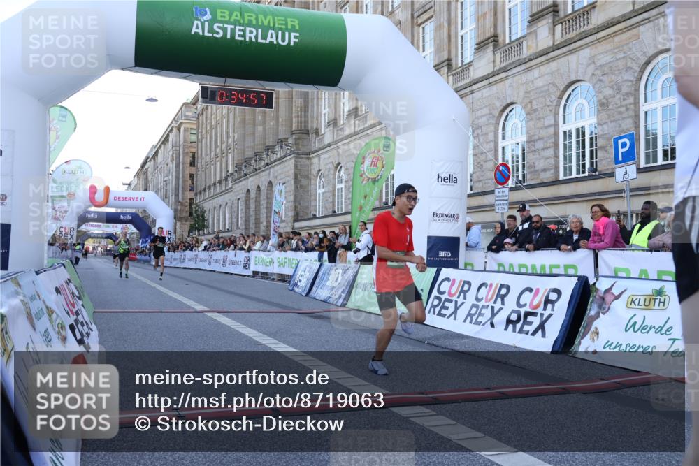07.09.2025 - BARMER Alsterlauf Strokosch-Dieckow http://msf.ph/oto/8719063 07.09.2025 09:34:55 Ziel 3926, 4138, 4286, 4288, 5604, 5641, 8037 meine-sportfotos.de