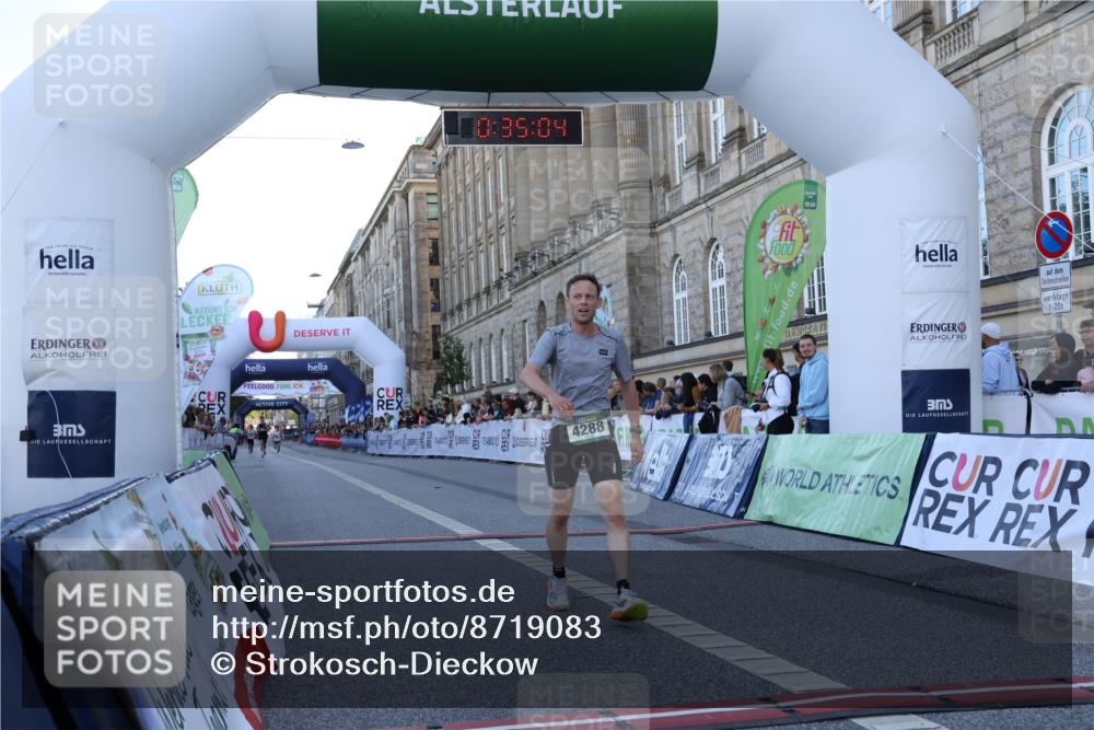07.09.2025 - BARMER Alsterlauf Strokosch-Dieckow http://msf.ph/oto/8719083 07.09.2025 09:35:02 Ziel 4138, 4288, 8037 meine-sportfotos.de