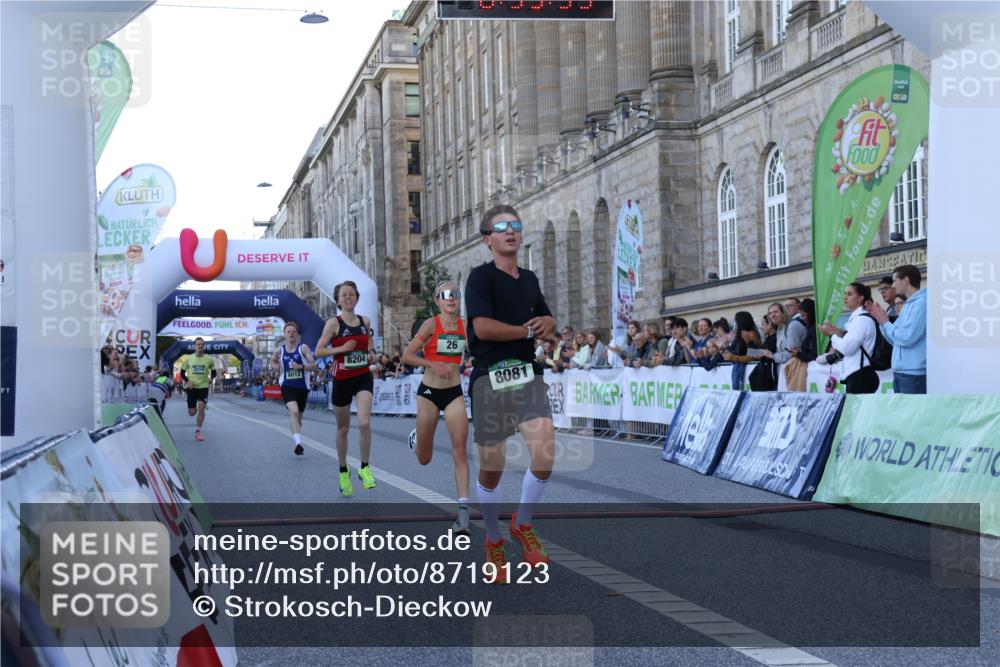 07.09.2025 - BARMER Alsterlauf Strokosch-Dieckow http://msf.ph/oto/8719123 07.09.2025 09:35:31 Ziel 26, 3514, 8012, 8081, 8204 meine-sportfotos.de