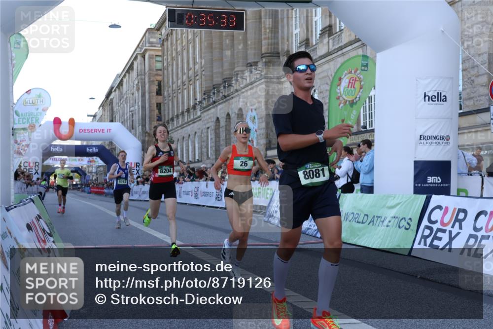 07.09.2025 - BARMER Alsterlauf Strokosch-Dieckow http://msf.ph/oto/8719126 07.09.2025 09:35:32 Ziel 26, 3514, 8012, 8081, 8204 meine-sportfotos.de