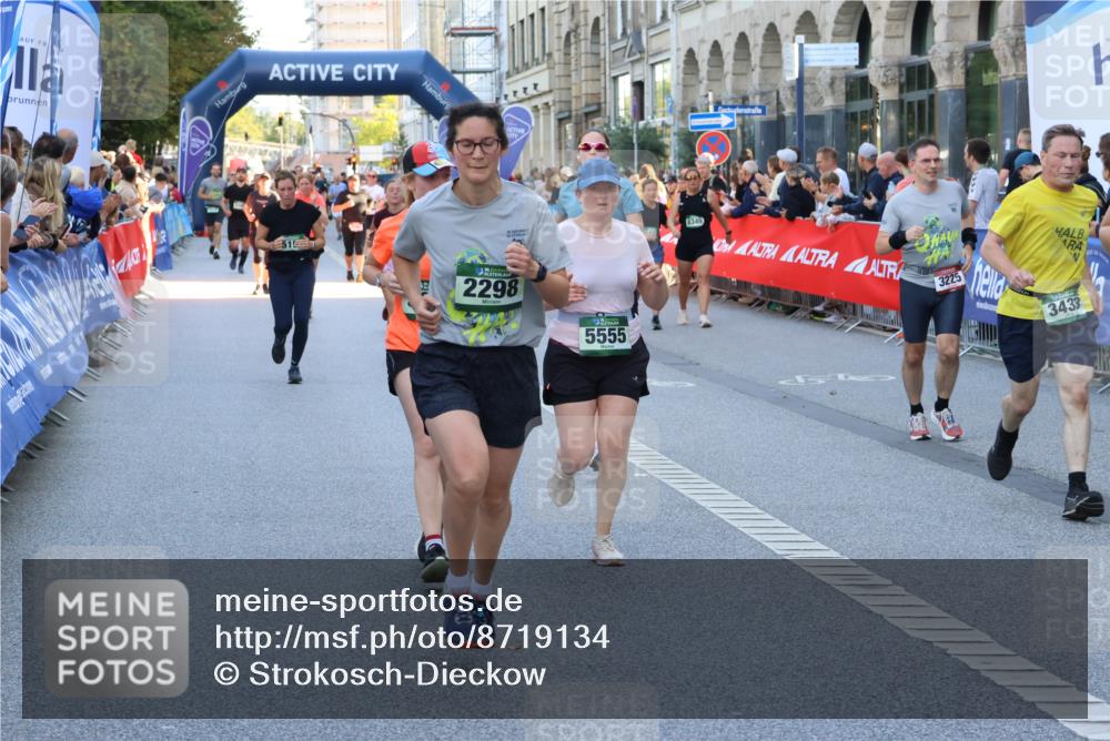 07.09.2025 - BARMER Alsterlauf Strokosch-Dieckow http://msf.ph/oto/8719134 07.09.2025 10:03:07 Ziel 2039, 2061, 2092, 2248, 2304, 2455, 2506, 2814, 2818, 3073, 3095, 3104, 3137, 3237, 3238, 3240, 3941, 3978, 4096, 4180, 4191, 4292, 4301, 4451, 4669, 4960, 5007, 5039, 5483, 5485, 5531, 5554, 5695, 5733, 5736, 5771, 5856, 6041, 6280, 8160, 8216, 8386 meine-sportfotos.de