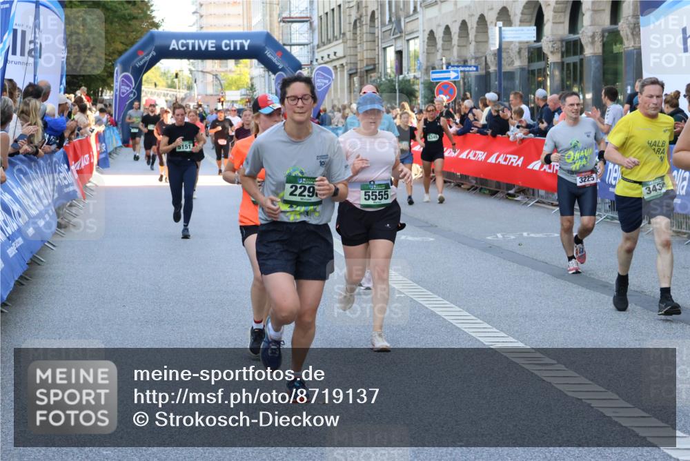07.09.2025 - BARMER Alsterlauf Strokosch-Dieckow http://msf.ph/oto/8719137 07.09.2025 10:03:07 Ziel 2039, 2061, 2092, 2248, 2304, 2455, 2506, 2814, 2818, 3073, 3095, 3104, 3137, 3237, 3238, 3240, 3941, 3978, 4096, 4180, 4191, 4292, 4301, 4451, 4669, 4960, 5007, 5039, 5483, 5485, 5531, 5554, 5695, 5733, 5736, 5771, 5856, 6041, 6280, 8160, 8216, 8386 meine-sportfotos.de