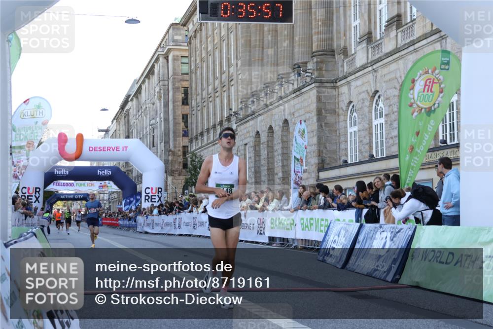 07.09.2025 - BARMER Alsterlauf Strokosch-Dieckow http://msf.ph/oto/8719161 07.09.2025 09:35:56 Ziel 4252, 5148, 5203 meine-sportfotos.de
