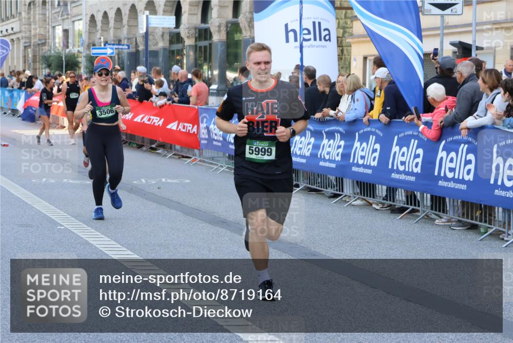 07.09.2025 - BARMER Alsterlauf Strokosch-Dieckow http://msf.ph/oto/8719164 07.09.2025 10:03:05 Ziel 2039, 2061, 2092, 2248, 2304, 2455, 2482, 2814, 2818, 2947, 3073, 3137, 3237, 3238, 3240, 3941, 3978, 4096, 4180, 4191, 4292, 4301, 4451, 4669, 4812, 4960, 5007, 5039, 5483, 5485, 5531, 5554, 5733, 5736, 5856, 6041, 6280, 8160, 8216, 8386 meine-sportfotos.de