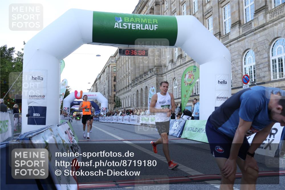 07.09.2025 - BARMER Alsterlauf Strokosch-Dieckow http://msf.ph/oto/8719180 07.09.2025 09:36:06 Ziel 3841, 5206, 5532, 5666, 6316, 8008 meine-sportfotos.de