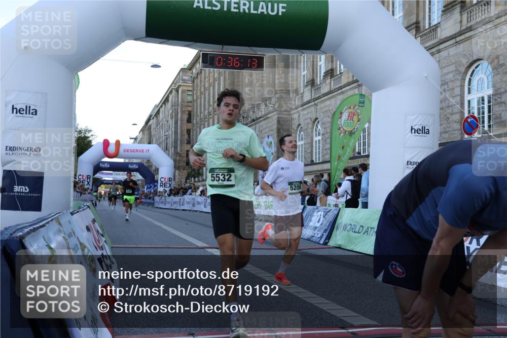 07.09.2025 - BARMER Alsterlauf Strokosch-Dieckow http://msf.ph/oto/8719192 07.09.2025 09:36:11 Ziel 3422, 3841, 4041, 4614, 5206, 5532, 5754, 6316, 8008 meine-sportfotos.de