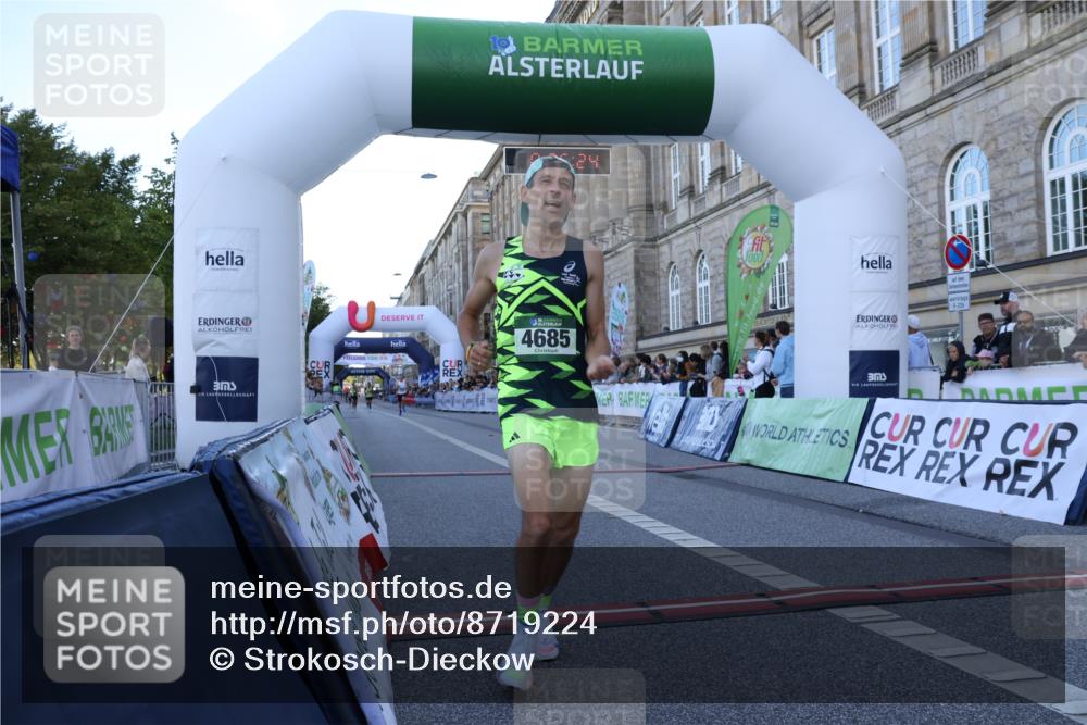 07.09.2025 - BARMER Alsterlauf Strokosch-Dieckow http://msf.ph/oto/8719224 07.09.2025 09:36:23 Ziel 3417, 4647, 4685, 5354 meine-sportfotos.de