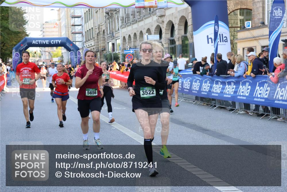 07.09.2025 - BARMER Alsterlauf Strokosch-Dieckow http://msf.ph/oto/8719241 07.09.2025 10:02:57 Ziel 2020, 2039, 2248, 2294, 2304, 2482, 2542, 2814, 2818, 2947, 3137, 3229, 3237, 3238, 3240, 3708, 4093, 4096, 4172, 4180, 4191, 4276, 4278, 4292, 4301, 4643, 4669, 4812, 4960, 4973, 5007, 5427, 5483, 5485, 5522, 5531, 5733, 5781, 5804, 6041, 6207, 8271 meine-sportfotos.de