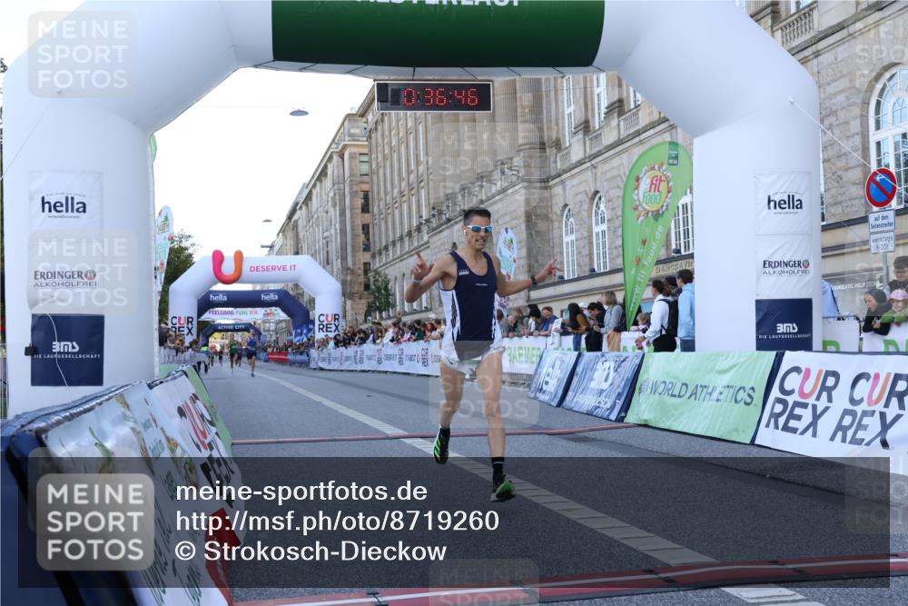 07.09.2025 - BARMER Alsterlauf Strokosch-Dieckow http://msf.ph/oto/8719260 07.09.2025 09:36:44 Ziel 2529, 2779, 5660, 5748, 5924 meine-sportfotos.de