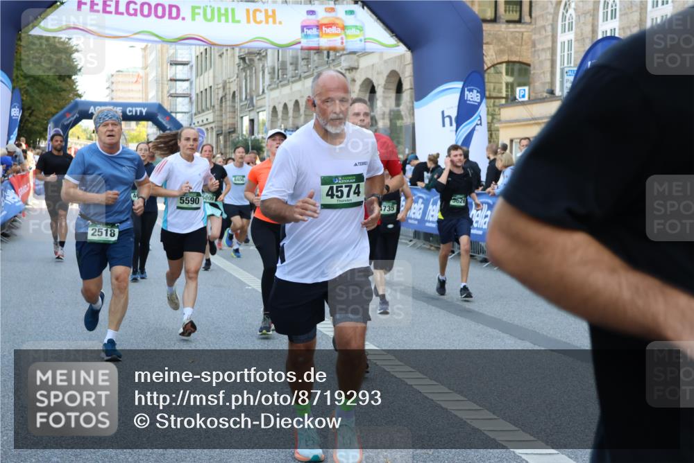 07.09.2025 - BARMER Alsterlauf Strokosch-Dieckow http://msf.ph/oto/8719293 07.09.2025 10:02:48 Ziel 2020, 2294, 2334, 2393, 2482, 2542, 2898, 2947, 3053, 3137, 3229, 3238, 3240, 3433, 3708, 3773, 4093, 4172, 4276, 4278, 4643, 4812, 4960, 4973, 5151, 5427, 5522, 5665, 5781, 5804, 5845, 5999, 6207, 8271 meine-sportfotos.de