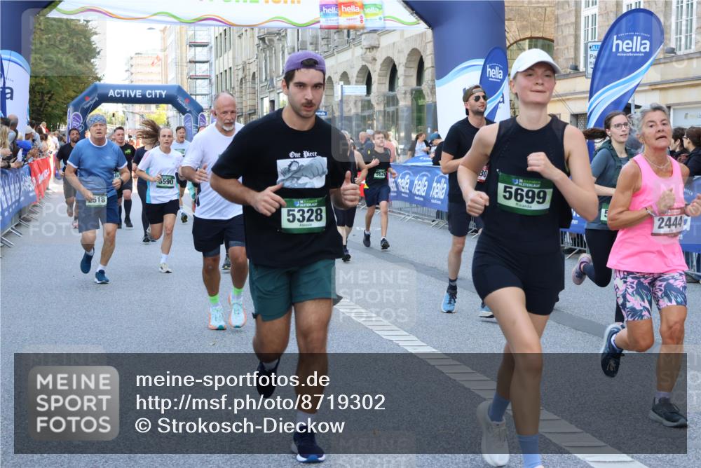 07.09.2025 - BARMER Alsterlauf Strokosch-Dieckow http://msf.ph/oto/8719302 07.09.2025 10:02:47 Ziel 2020, 2294, 2334, 2393, 2482, 2542, 2898, 2947, 3053, 3137, 3229, 3433, 3708, 3773, 4093, 4172, 4276, 4278, 4643, 4812, 4960, 4973, 5151, 5427, 5522, 5665, 5781, 5804, 5845, 5999, 6207, 8271 meine-sportfotos.de