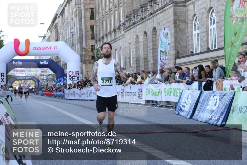 07.09.2025 - BARMER Alsterlauf Strokosch-Dieckow http://msf.ph/oto/8719314 07.09.2025 09:37:25 Ziel 3271, 4253, 5370, 6128 meine-sportfotos.de