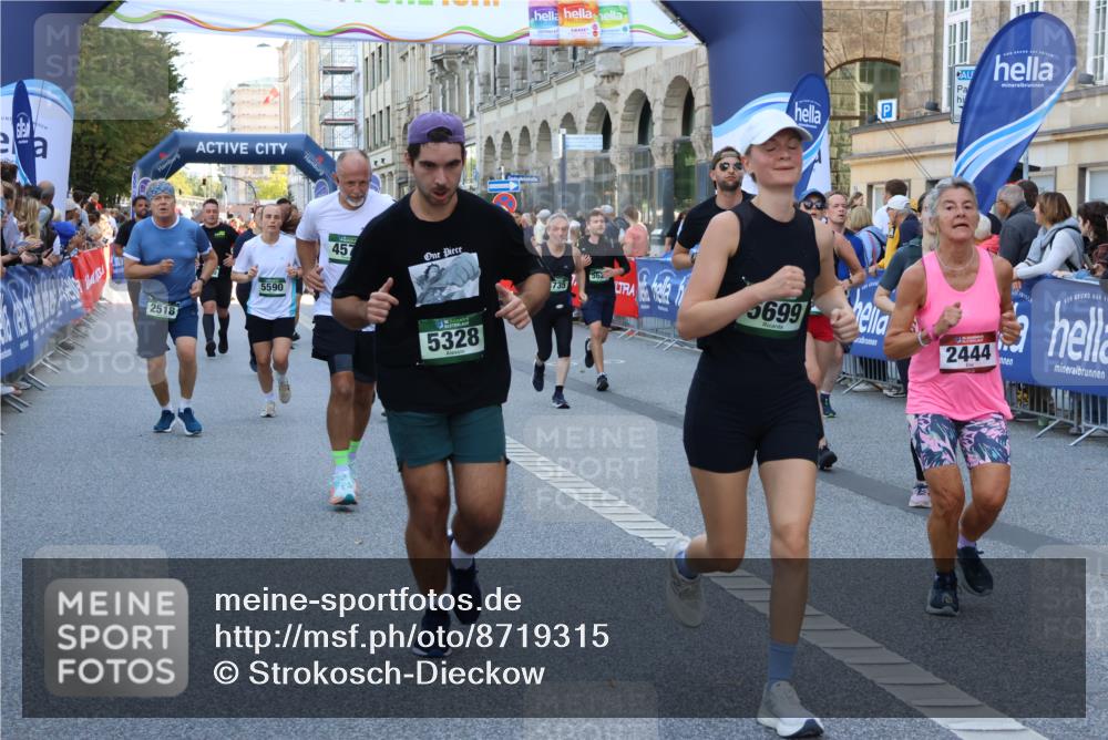 07.09.2025 - BARMER Alsterlauf Strokosch-Dieckow http://msf.ph/oto/8719315 07.09.2025 10:02:46 Ziel 2020, 2294, 2334, 2393, 2482, 2542, 2898, 2947, 3053, 3225, 3229, 3433, 3506, 3708, 3773, 4093, 4172, 4276, 4278, 4643, 4812, 4973, 5078, 5151, 5427, 5522, 5555, 5665, 5781, 5804, 5845, 5999, 6207, 8271 meine-sportfotos.de