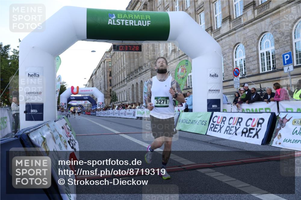 07.09.2025 - BARMER Alsterlauf Strokosch-Dieckow http://msf.ph/oto/8719319 07.09.2025 09:37:26 Ziel 3271, 4253, 5370, 6128 meine-sportfotos.de